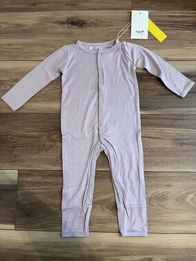 NWT Kyte Baby wisteria snap romper